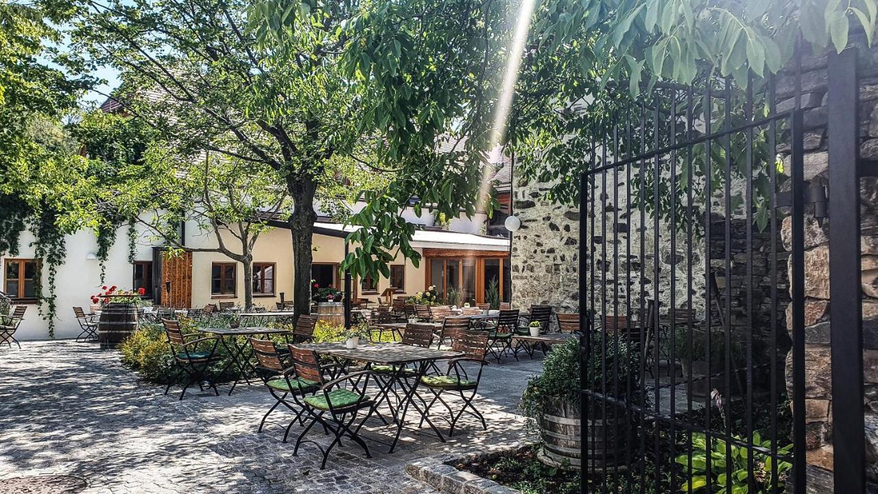 Senftenberg Weinhaus Nigl - Hotel, Restaurant Und Spa المظهر الخارجي الصورة