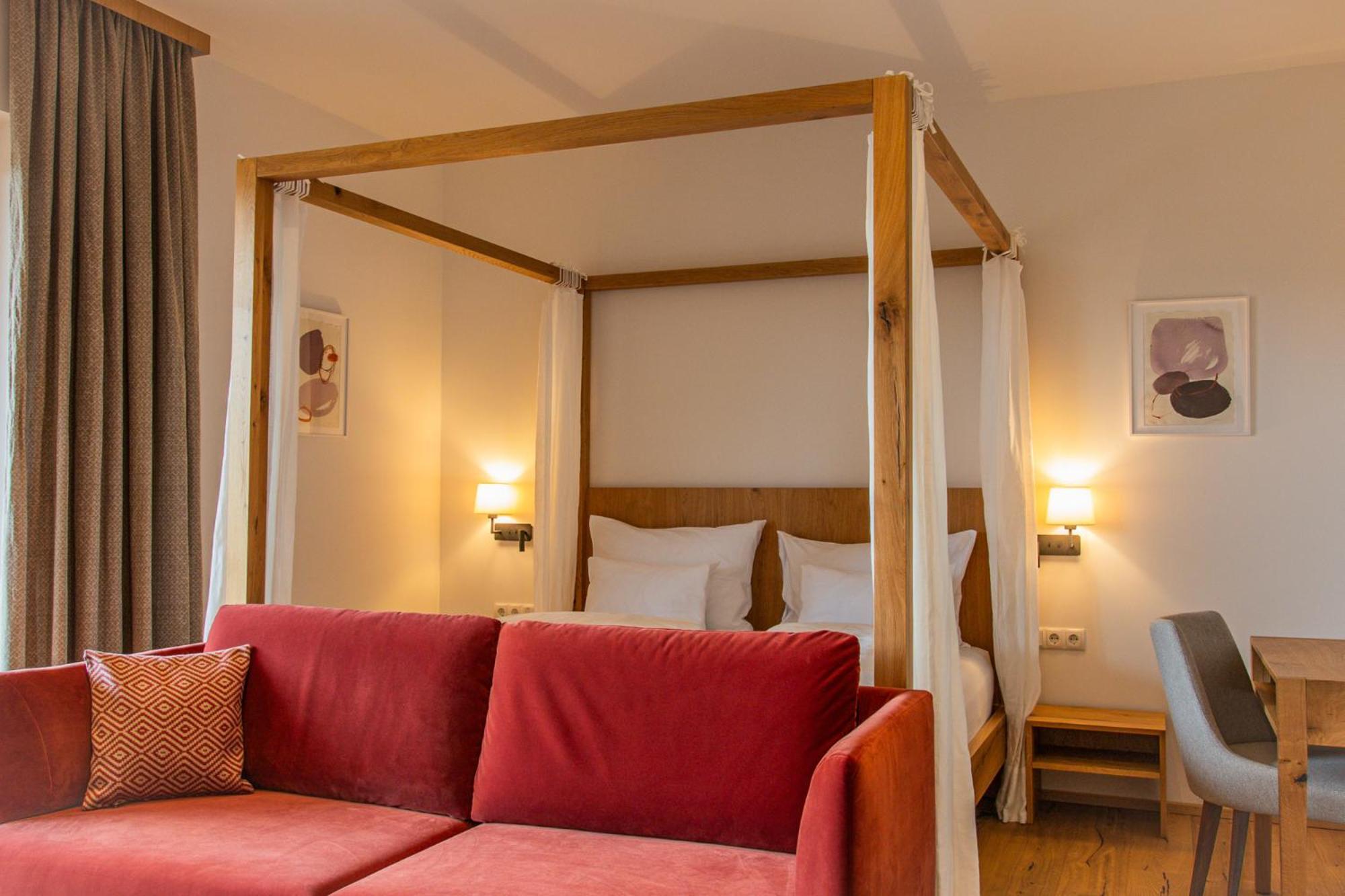 Senftenberg Weinhaus Nigl - Hotel, Restaurant Und Spa المظهر الخارجي الصورة